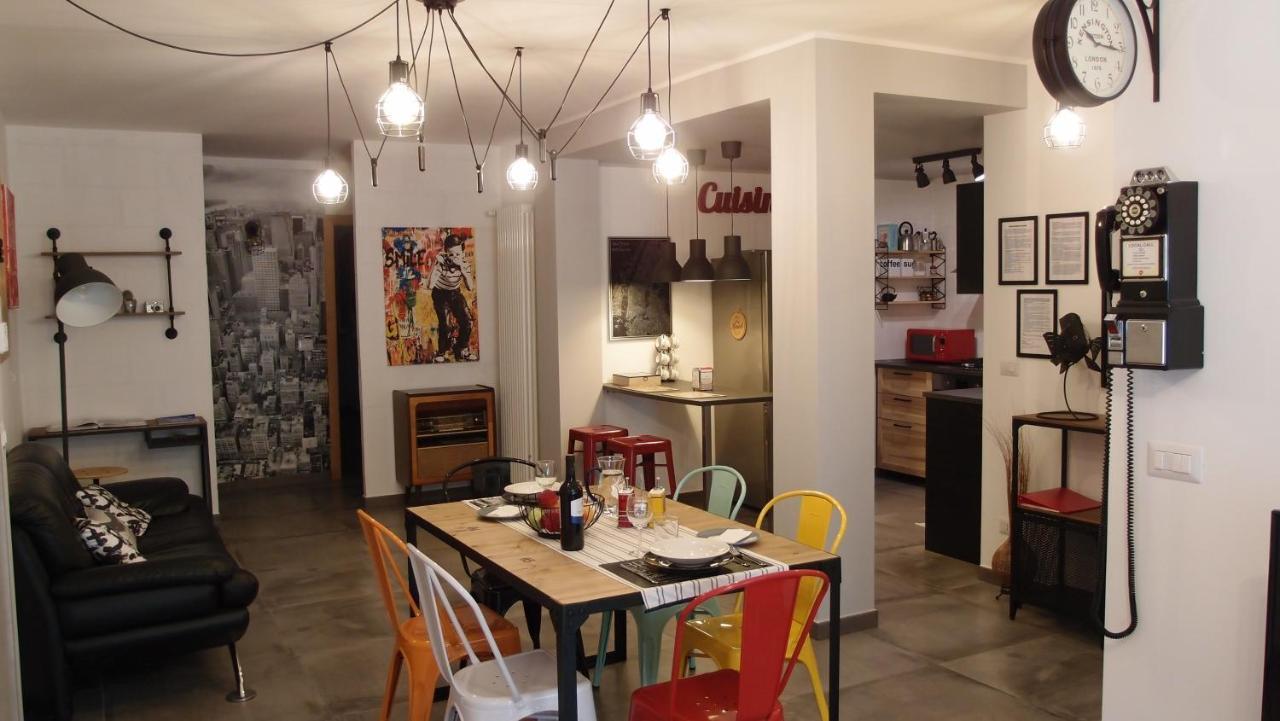 The Black Dog House Валенцано Екстериор снимка
