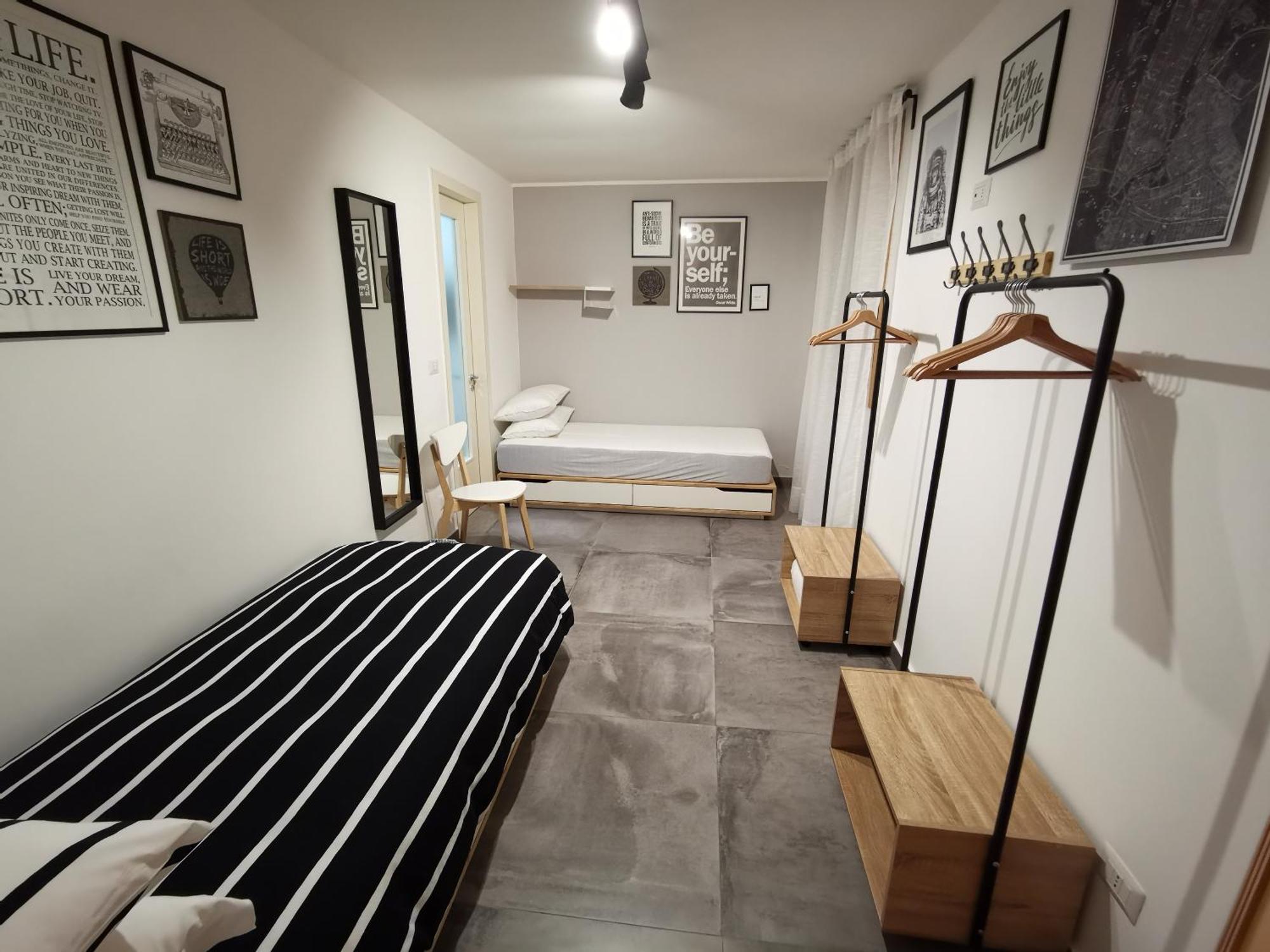The Black Dog House Валенцано Екстериор снимка
